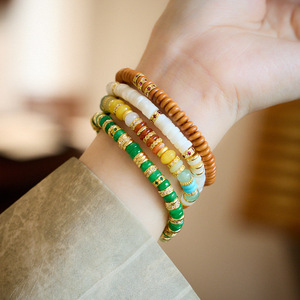 Bracelet en pierres naturelles pour <span class=keywords><strong>femme</strong></span>, avec pendentifs en or, diamant et gemmes multicolores, style raffiné, idéal pour petite amie - Product Image 4