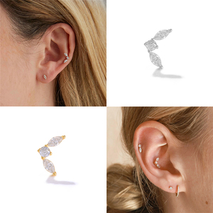 ต่างหูเงินแท้ S925 รุ่น ROXI 16G ประดับเพชรทรงตาแมวและมูนสโตน แบบหัวแบนเกลียว - Product Image 6