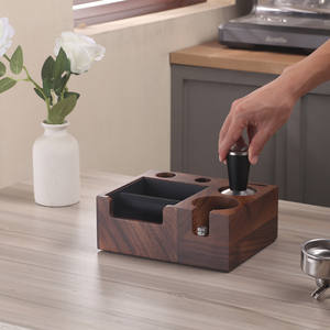 Station de distribution de café en bois de noyer, support tout-en-un pour tamper et distributeur de café - Product Image 5