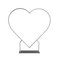 Support de toile de fond en forme de cœur en tube d'aluminium de 6,5 pieds pour décoration de scène de mariage ou d'anniversaire