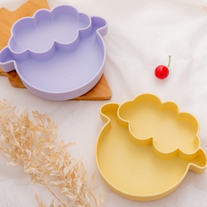 Babero de silicona para bebés Ventosa Alimentación para niños Placa de cordero Tenedor Cuchara Paquete de cinco piezas - Product Image 5