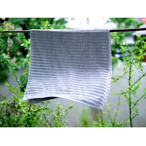 Serviette de sauna de luxe pour le spa, le bien-être et la maison en coton doux et très absorbant conçu pour la relaxation confortable - Product Image 3