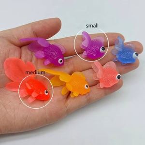 Juguete Antiestrés - Pez Dorado de Gel TPR Suave, Juguetes de Baño Transfronterizos, Pez Flotante para Juegos de Pesca - Product Image 4
