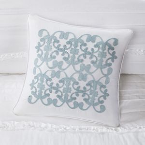 DB Queen 4-Piece Reversible Ruffle Quilt <b>Set</b> Throw <b>Pillow</b> Soft Cotton Floral Vintage Stylish Stitching Wedding Hotel Hospital - Product Image 3