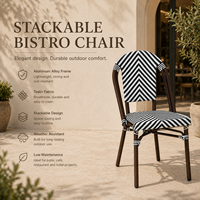 Chaise de salle à manger d'extérieur style bistrot français, en chevron noir et blanc, dossier incurvé, pour restaurant, café, terrasse