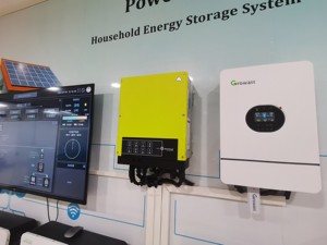 Home Solar Energy Storage System 10kwh Powerwall Solar Battery Pack 48v 200ah Rechargeable Lithium Battery - Product Image 3