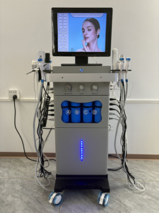 Máquina Facial Profesional Vertical Salon 18 en 1 de Hidrodermoabrasión con Burbujas de CO2 y Pulverización de Oxígeno para el Cuidado de la Piel - Product Image 6