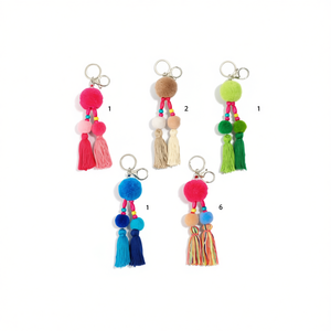 Set di Portachiavi con Pompon e Nappine, Ciondolo Colorato per Borsa e Auto, Accessorio per Portachiavi - Product Image 2