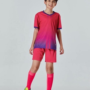 ผู้ผลิตเสื้อฟุตบอลทีมแบบซับลิเมชั่นตามสั่ง OEM ขายส่งเสื้อฟุตบอลเปล่าราคาถูกคุณภาพดีจากประเทศไทย - Product Image 2