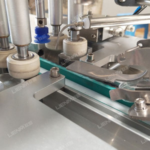 Máquina taponadora automática de fábrica con alimentador, máquinas de cierre atornilladas de escritorio, máquinas taponadoras de suministro de tapas, botellas eléctricas 230 - Product Image 6