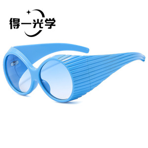แว่นกันแดดทรงแคทอายย้อนยุค De Yi Optics กรอบพลาสติกสีดำ ป้องกันรังสียูวี 400 แฟชั่นสำหรับผู้หญิง - Product Image 4