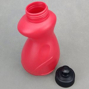 Échantillon gratuit 500ml 750ml Bouteilles d'eau promotionnelles pour vélo avec logo personnalisé, bouteille d'eau sport en aluminium avec couvercle et mousqueton - Product Image 5