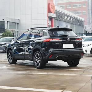 Toyota <span class=keywords><strong>Corolla</strong></span> Cross <span class=keywords><strong>2L</strong></span> Hybride Électrique Intelligent Édition Élite d'Occasion en Alliage d'Aluminium R16 Noir avec Revêtement Cuir Automatique - Product Image 2