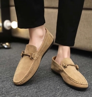 Mocassins en daim à barrettes métalliques pour hommes, à enfiler, semelle plate souple, respirants, pour la conduite, le quotidien et les affaires décontractées