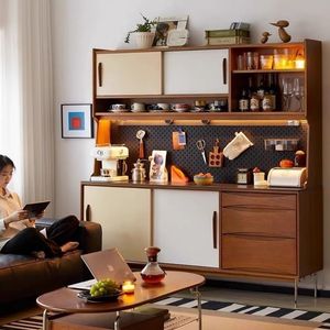 Gabinete alto retro de madera maciza simple, estilo nórdico, para sala de estar, con estantes y puertas, para uso doméstico. - Product Image 2