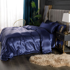 Ensemble de literie en satin multicolore quatre pièces, housse de couette, drap de lit, taille king, vente en gros - Product Image 3