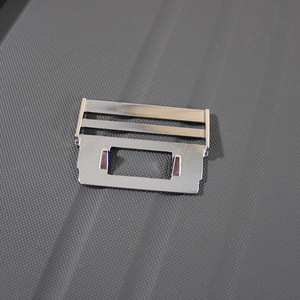 Hebilla de Metal de Aleación Q416 48 para Bolsos y Accesorios de Ropa - Product Image 4