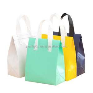 Sac isotherme personnalisé en non-tissé avec logo, sac à emporter en aluminium pour desserts et aliments, sac isotherme pour plats à emporter avec poignée - Product Image 1