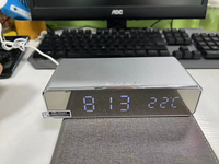 Meja Kerja 3-in-1 dengan Pengisi Daya Nirkabel, Jam, Termometer, Mikrofon & Lampu Malam
