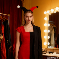 Serre-tête de clown bicolore rouge et noir PESENAR pour Halloween, cosplay, fête costumée et événements à thème carnaval