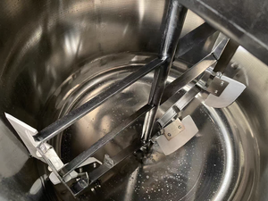 SUS304ステンレス鋼乳化均質機シャンプーミキサーマシン反応槽石鹸混合タンク攪拌機ヒーター付き500L 0-300 - Product Image 5