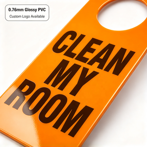 Colgadores de puerta personalizados al por mayor con logo a color y impresión digital para hoteles, baños, spas, gimnasios, programas de tarjetas, venta al por mayor de fábrica - Product Image 1