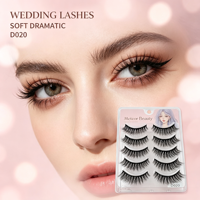Faux cils aspect duveteux, doux et confortables, adaptés aux écoles de beauté et aux salons de coiffure.