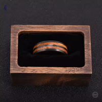 Bijoux pour hommes Bagues de mariage en tungstène gris et or rose avec double incrustation de bois de whisky noir et or rose de 8mm Bague pour hommes en tungstène