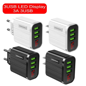 Nouvelle conception Chargeur de voyage LED 3USB 15W 3.1A avec affichage numérique, chargeur mural personnalisable avec logo pour iPhone Xs 13 Samsung Motorola - Product Image 2
