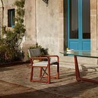 Ensemble de table et de chaises pliantes en aluminium de style nordique pour restaurants haut de gamme et mobilier d'extérieur