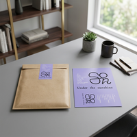 Sacs d'expédition en kraft blanc personnalisés avec logo pour l'emballage de vêtements, épaisseur 180 g/m², impression sérigraphique, emballage de colis pour boutique en ligne