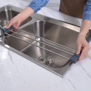 <span class=keywords><strong>Escurridor</strong></span> <span class=keywords><strong>de</strong></span> <span class=keywords><strong>platos</strong></span> <span class=keywords><strong>de</strong></span> cocina plegable para fregadero, estante <span class=keywords><strong>de</strong></span> secado <span class=keywords><strong>de</strong></span> <span class=keywords><strong>platos</strong></span> enrollable <span class=keywords><strong>de</strong></span> acero inoxidable 304 al por mayor - Product Image 6