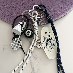 Ciondolo a Forma di Pallone da Basket Fatto a Mano, <span class=keywords><strong>Charm</strong></span> per Cordino di Coppia, Accessori Decorativi Carini per Borse - Product Image 2