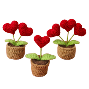 Planta en Maceta Tejida a Mano con Forma de Corazón, Decoración de Ganchillo que No se Desvanece, para Cualquier Ocasión - Product Image 1