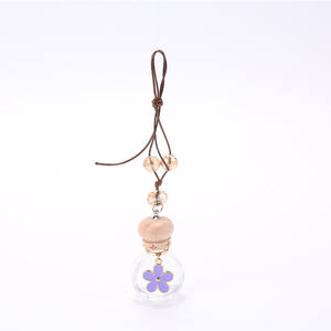 Vente en gros Conception personnalisée Usine chinoise Prix bon marché <span class=keywords><strong>Parfum</strong></span> de voiture portable suspendu Rafraîchisseur <span class=keywords><strong>d</strong></span>'air de voiture <span class=keywords><strong>Parfum</strong></span> de voiture longue durée - Product Image 3