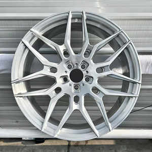 Rines Americanos para Camioneta 6x135 <span class=keywords><strong>HD</strong></span> Forjados, Rines de Diseño Resistente para Carreras Todoterreno - Product Image 1