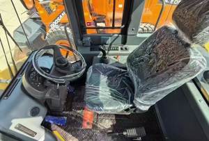 รถตักล้อยางมือสอง Lingong 958F ได้รับการรับรองมาตรฐาน CE มาตรฐานไอเสียจีนระดับ III เครื่องยนต์ EFI สภาพใหม่ 90% ราคาถูก จัดส่งทั่วโลก - Product Image 5