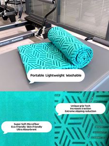 منشفة يوغا صديقة للبيئة مضادة للانزلاق بنقوش سيليكون مخصصة للاستوديوهات والمتاجر - Product Image 3