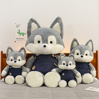 Boneka Anjing Husky Lucu Berbahan Plush dengan Overall Denim, Boneka Hewan Isi Lembut dengan Bordir Bintang, Hadiah untuk Anak dan Dekorasi Rumah