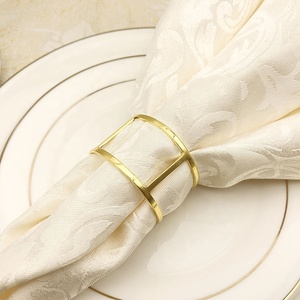 Anneaux <span class=keywords><strong>de</strong></span> <span class=keywords><strong>serviette</strong></span> ronds en métal doré <span class=keywords><strong>pour</strong></span> décorations <span class=keywords><strong>de</strong></span> <span class=keywords><strong>table</strong></span> - Product Image 4