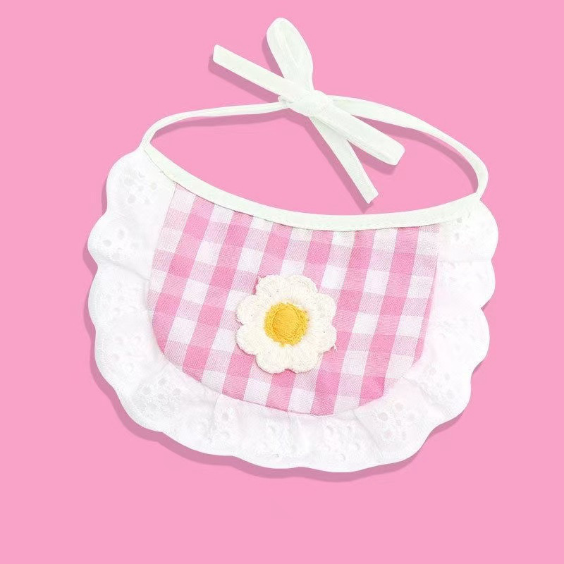 Bavoir en maille rose