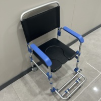 Chaise de toilette mobile portable moderne, capacité 150 kg, antirouille, robuste, facile à utiliser, pour la sécurité en salle de bain et la rééducation thérapeutique
