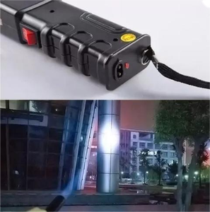 ไฟฉาย LED ยุทธวิธีแบบพกพาสีดำ รุ่น 928PRO สำหรับโปรโมชั่น ขายส่ง อุปกรณ์ป้องกันตัวสำหรับใช้กลางแจ้ง - Product Image 4