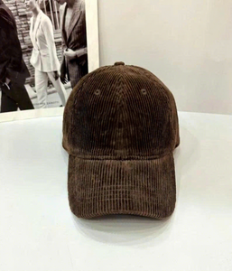 Gorra de béisbol de pana con logo y color ajustables, estilo desestructurado de 6 paneles y perfil bajo para invierno y actividades al aire libre, hecha en Vietnam. - Product Image 2
