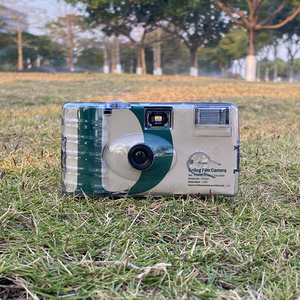 Cámara <span class=keywords><strong>de</strong></span> película fotográfica desechable <span class=keywords><strong>de</strong></span> un solo uso al por mayor con cubierta transparente <span class=keywords><strong>de</strong></span> flash - Product Image 2