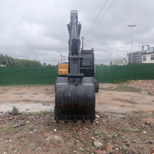 Excavatrice sur chenilles Hyundai HX220HD d'occasion, 21,4 tonnes, moteur HM5.9, robuste, pour travaux de terrassement et de construction en carrière - Product Image 3