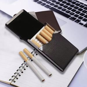 Étui portable en cuir PU mince et acier inoxydable pour cigarettes et cartes, avec fermeture magnétique luxueuse et durable - Product Image 4