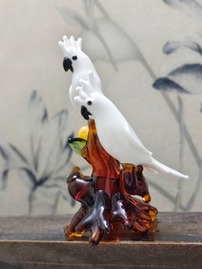 Miniature de perroquet en verre sculpté personnalisable, figurine en verre en forme de dôme, bec vert/rouge, décoration artisanale sur le thème des animaux - Product Image 3