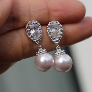 Orecchini Pendenti con Perle Finte, Design Elegante e Compatto, Gioielli da Donna per Uso Quotidiano Autunno-Inverno, Idea Regalo - Product Image 5