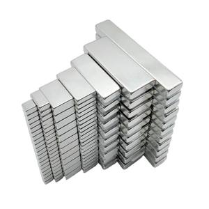 Imán de Neodimio NdFeB Rectangular Personalizado Super Fuerte N35 N40 N42 N45 N48 <span class=keywords><strong>N52</strong></span>, Venta al por Mayor Directo de Fábrica en China - Product Image 1